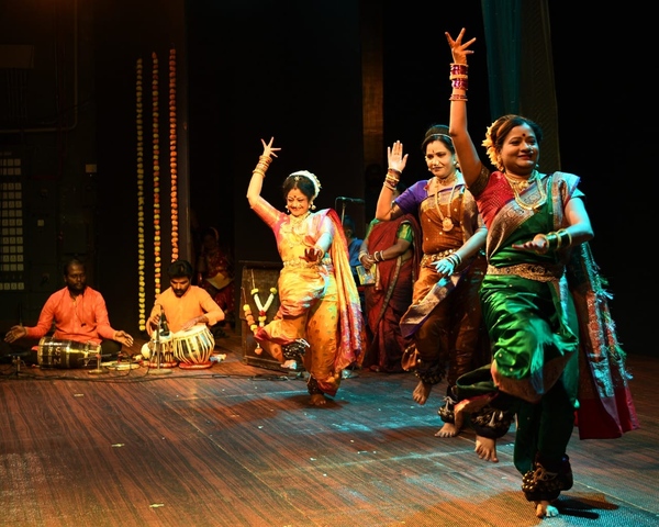 Maharashtra folk dance Lavani with traditional costume