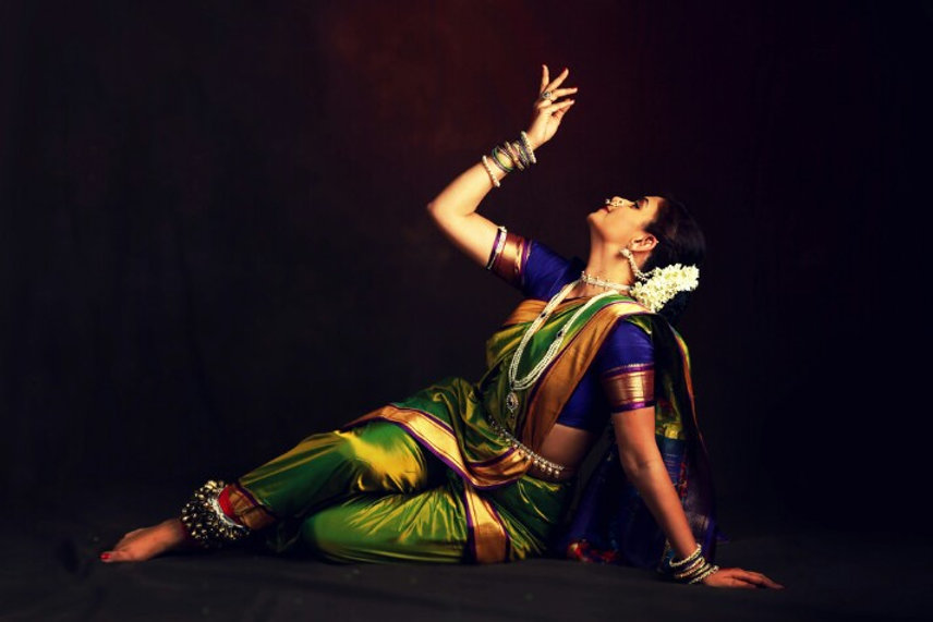 Beautiful Lavani dancer in navvari saree with ghungroos