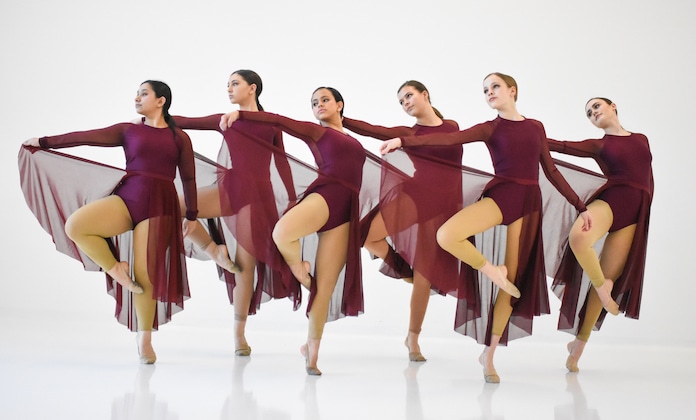 Contemporary wedding lyrical performance in Delhi