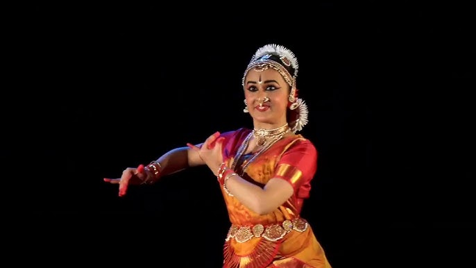 Group Vilasini Natyam